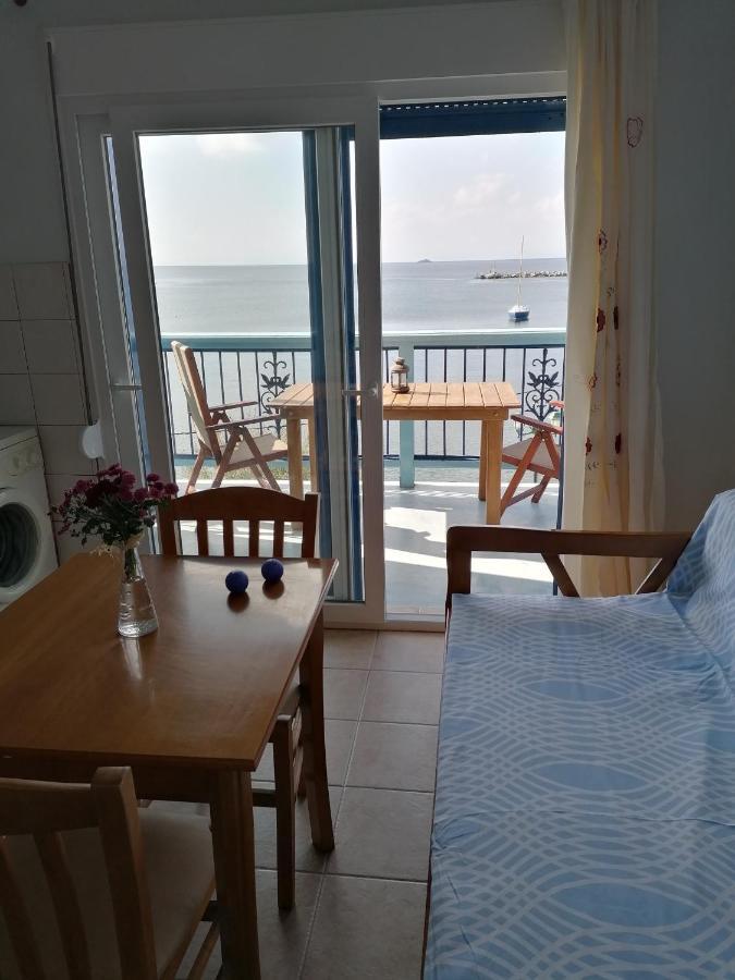 Evmenia Panoramic View & Sea Front Apartment *